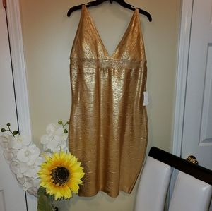 💥 Gold Bandage Bodycon dress!💥